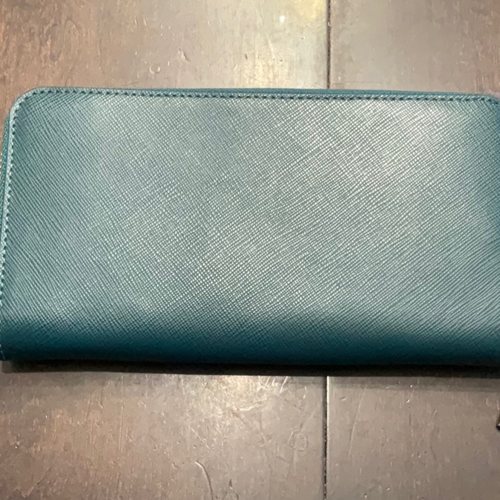 Beautiful Kate Spade Color Block Wallet In Pristi… - image 3